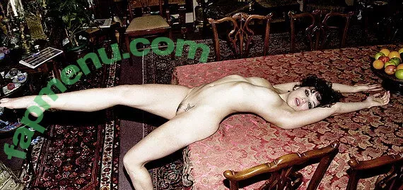 Daisy Lowe nude photo #0026 (daisylowe)