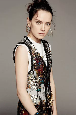 Daisy Ridley / daisyridley nude photo #0083