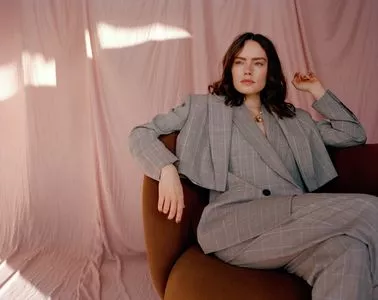 Daisy Ridley / daisyridley nude photo #0100