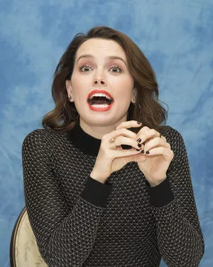 Daisy Ridley / daisyridley nude photo #0178