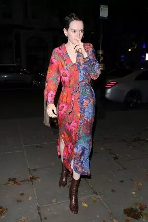 Daisy Ridley / daisyridley nude photo #0242