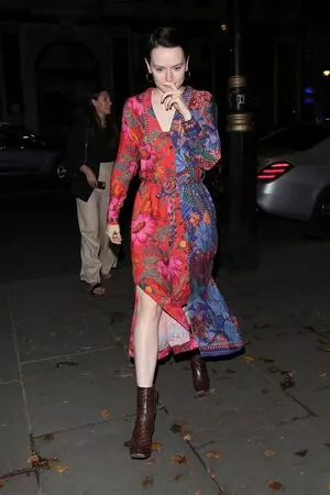 Daisy Ridley / daisyridley nude photo #0243