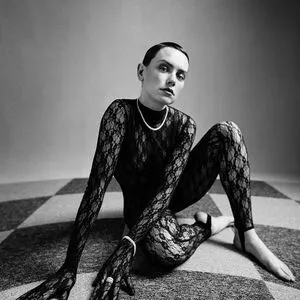 Daisy Ridley / daisyridley nude photo #0286