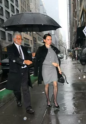 Daisy Ridley / daisyridley nude photo #0337