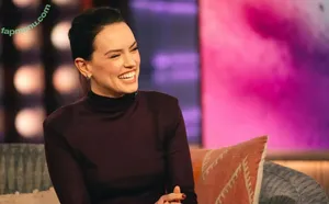 Daisy Ridley / daisyridley nude photo #0905