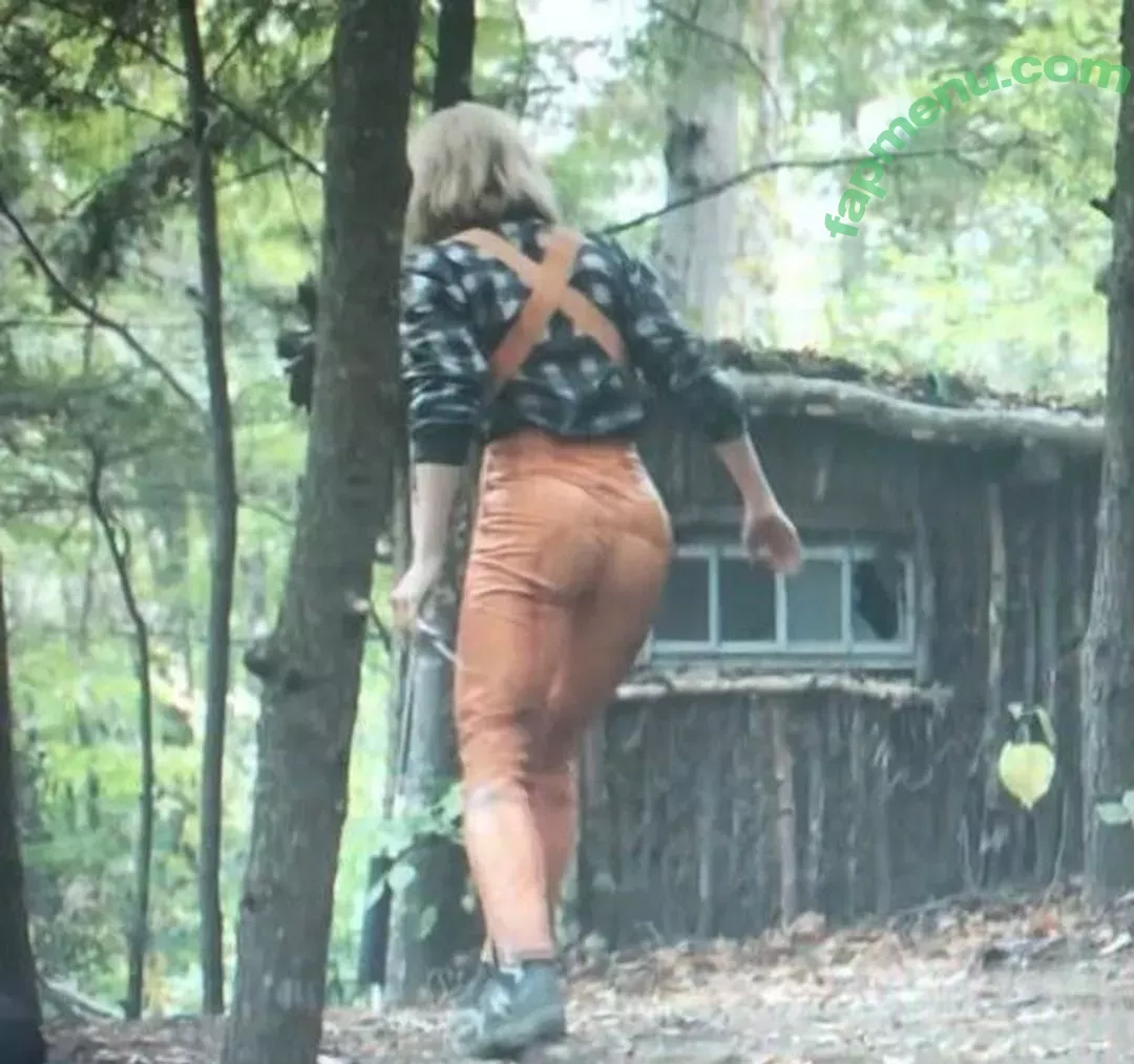 Daisy Ridley nude photo #0064 (daisyridley)