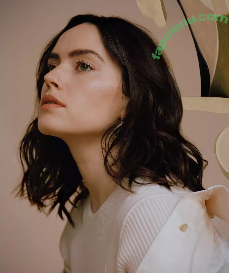 Daisy Ridley nude photo #0102 (daisyridley)