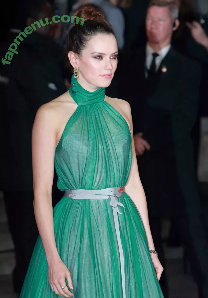 Daisy Ridley nude photo #0107 (daisyridley)