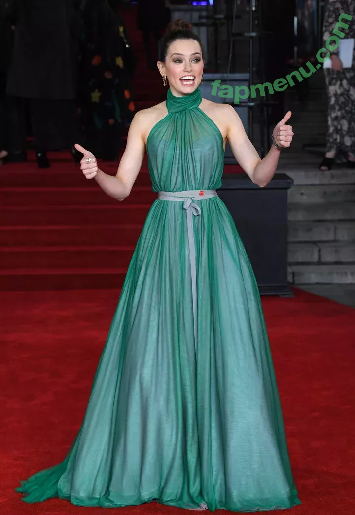 Daisy Ridley nude photo #0134 (daisyridley)