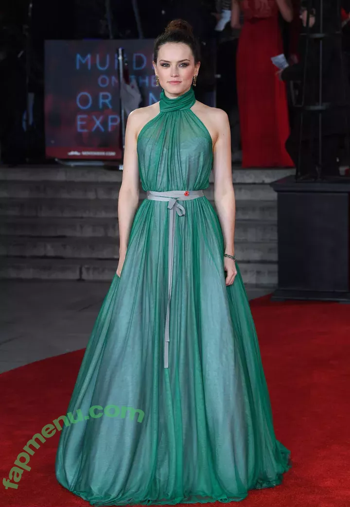 Daisy Ridley nude photo #0138 (daisyridley)