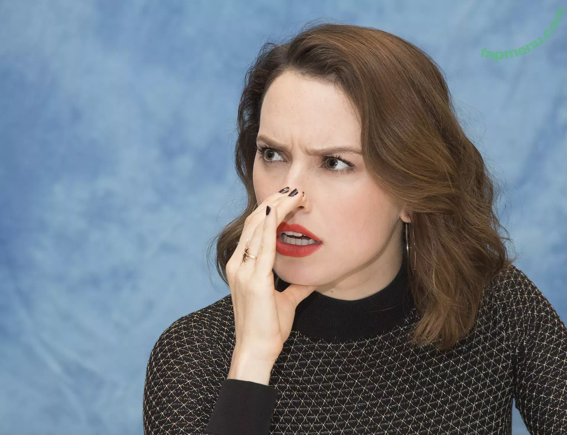 Daisy Ridley nude photo #0186 (daisyridley)