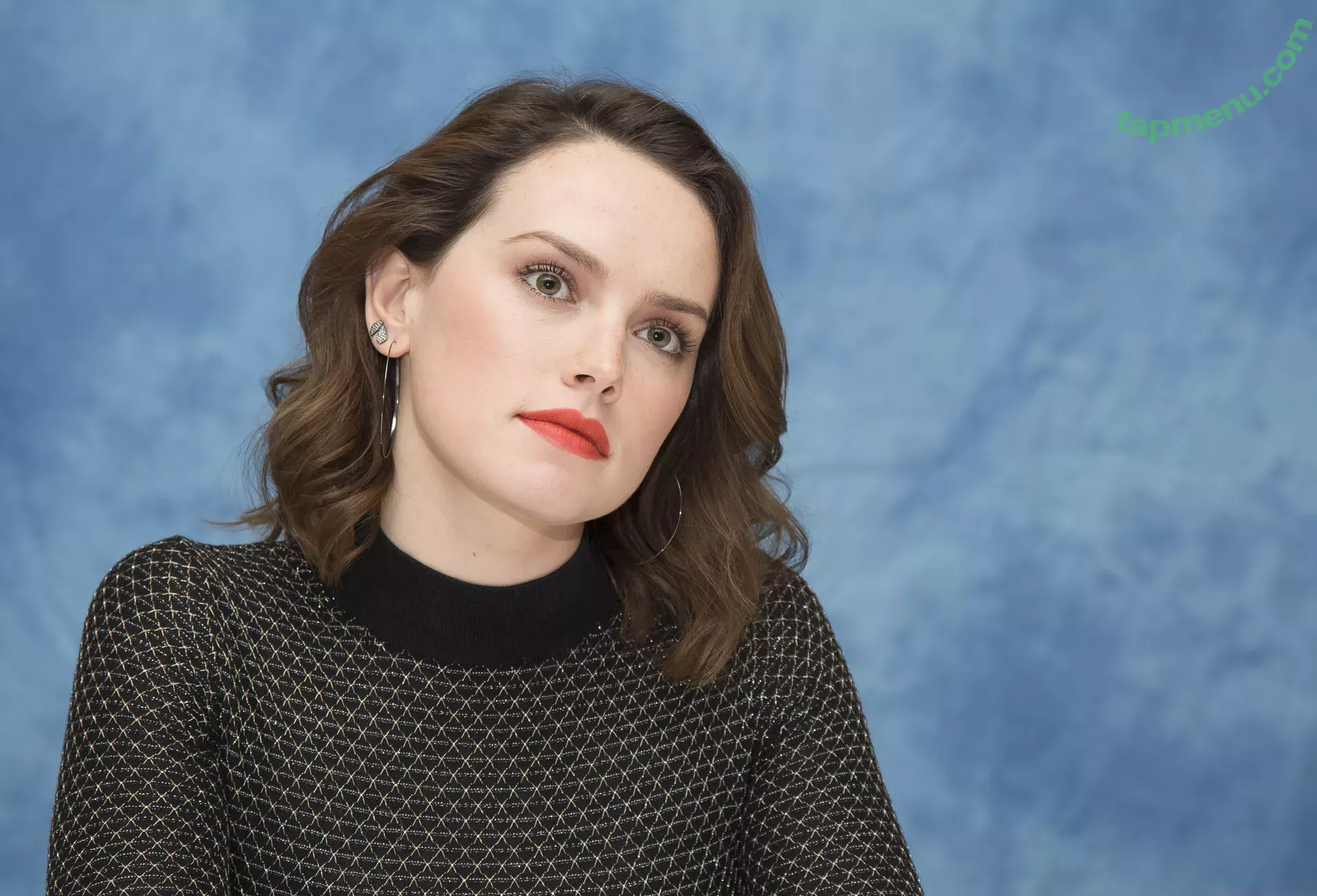 Daisy Ridley nude photo #0187 (daisyridley)