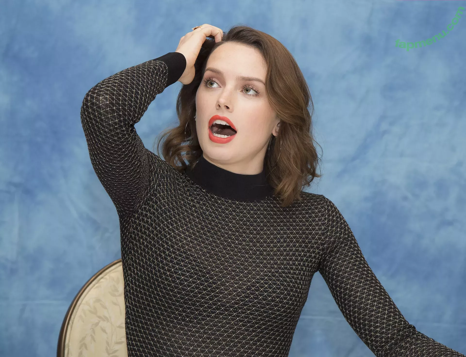 Daisy Ridley nude photo #0195 (daisyridley)