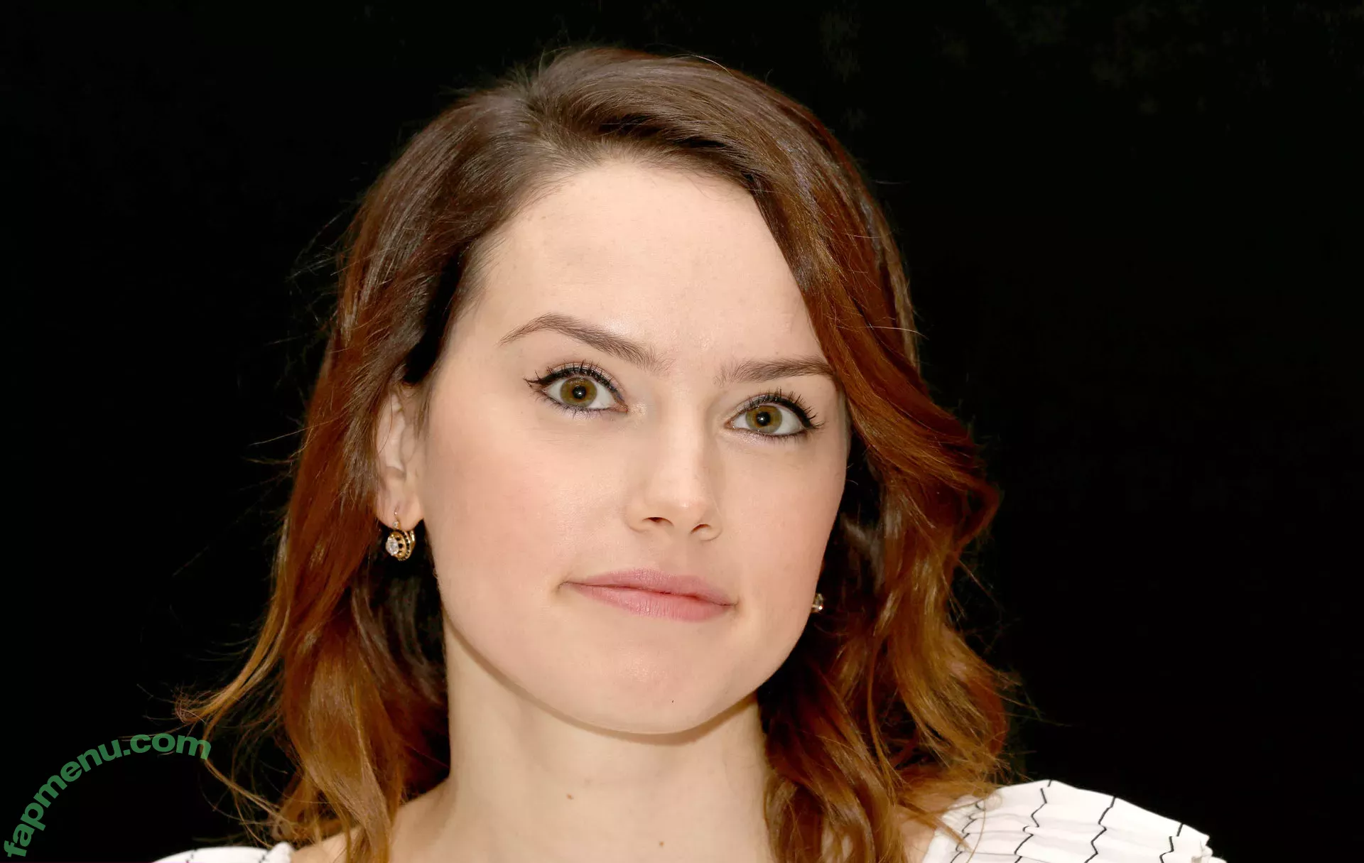 Daisy Ridley nude photo #0199 (daisyridley)