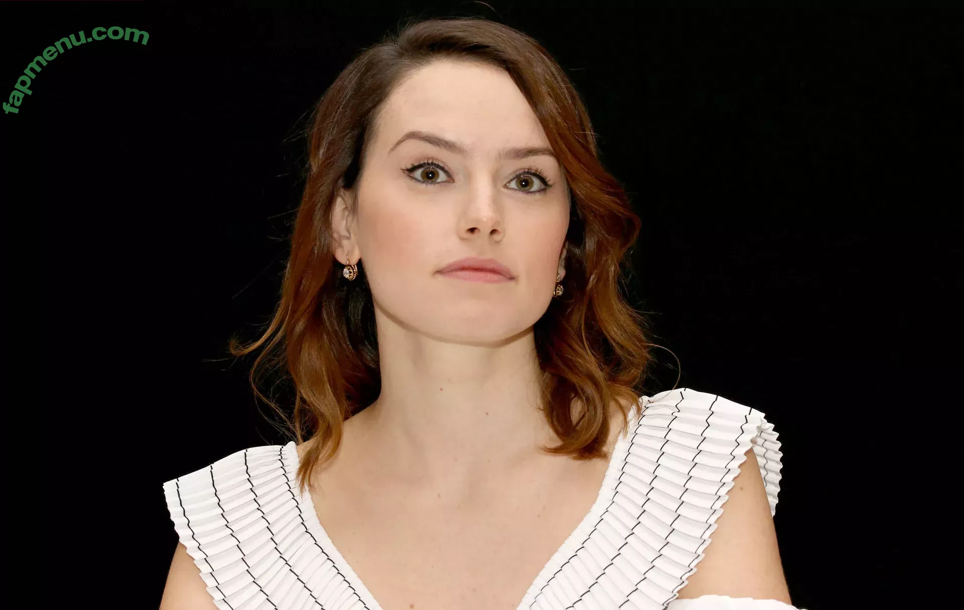 Daisy Ridley nude photo #0202 (daisyridley)