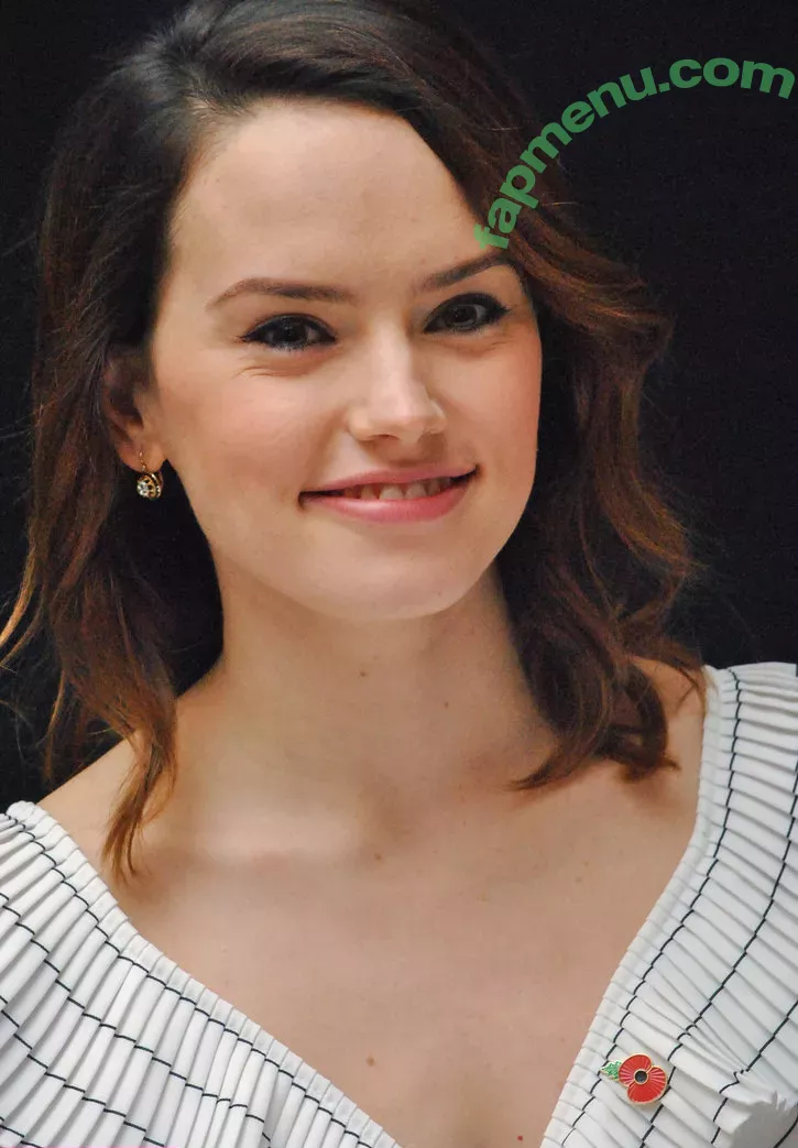 Daisy Ridley nude photo #0207 (daisyridley)