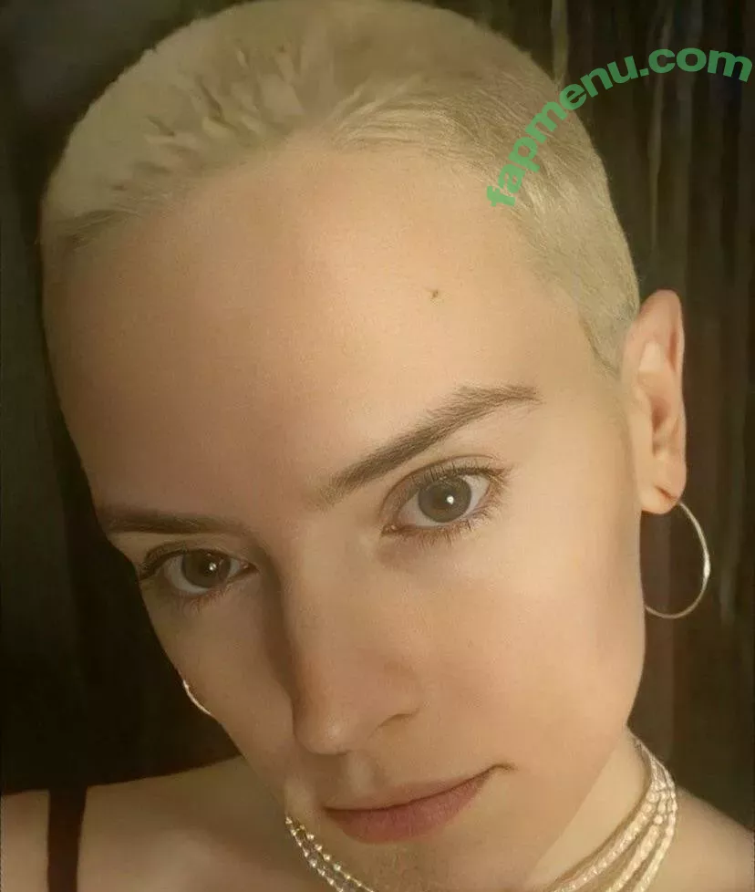 Daisy Ridley nude photo #0249 (daisyridley)