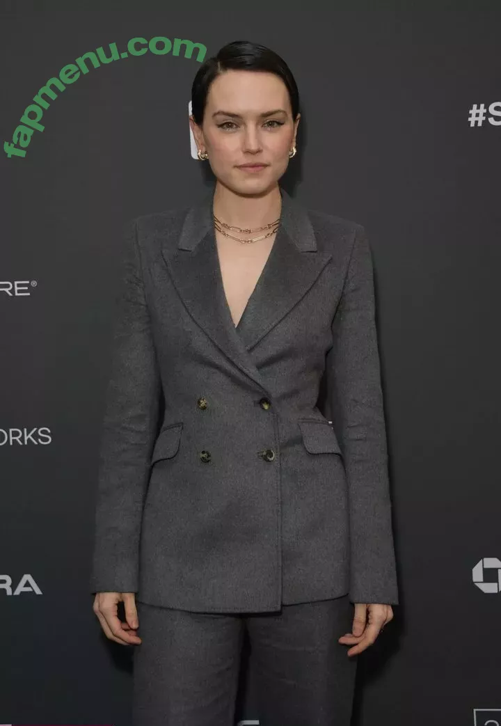 Daisy Ridley nude photo #0252 (daisyridley)