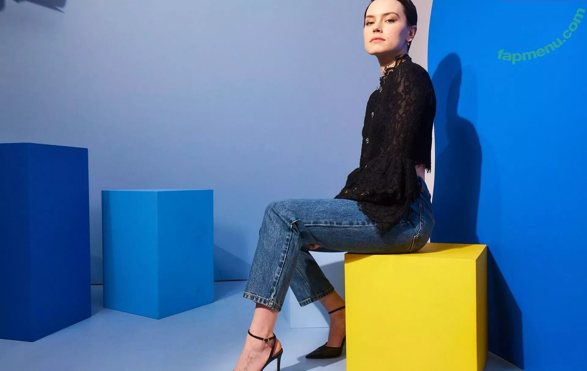 Daisy Ridley nude photo #0260 (daisyridley)