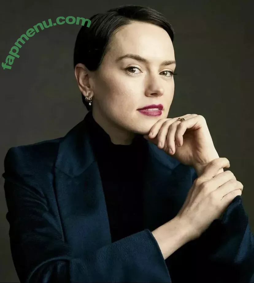 Daisy Ridley nude photo #0261 (daisyridley)