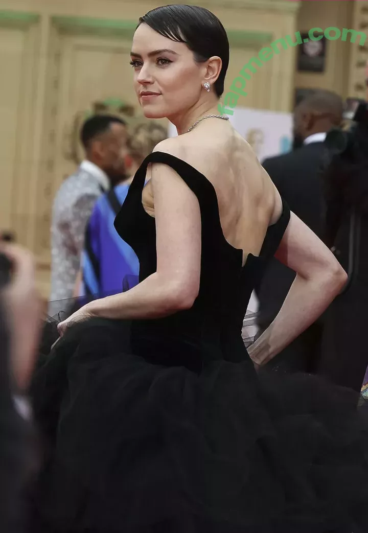Daisy Ridley nude photo #0307 (daisyridley)