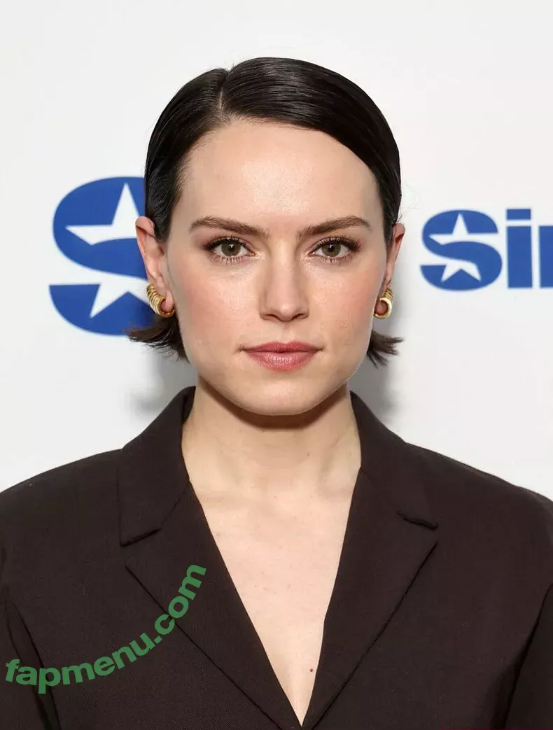 Daisy Ridley nude photo #0328 (daisyridley)