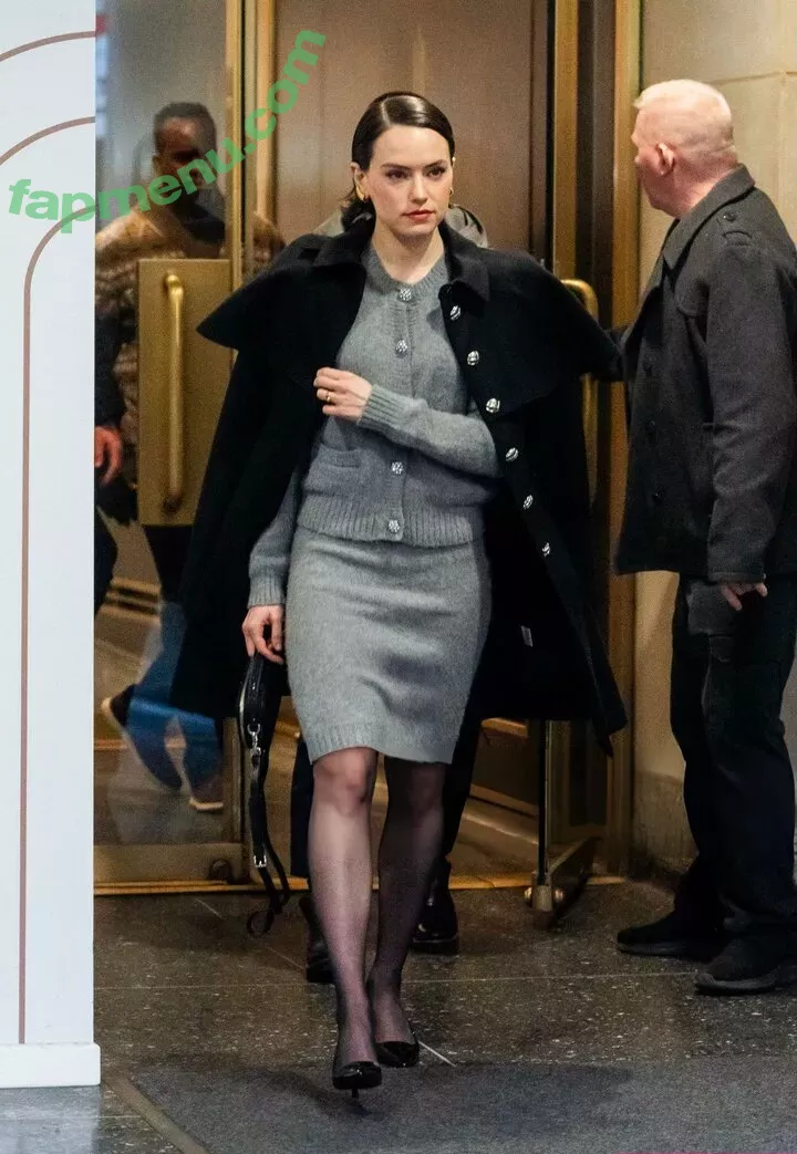 Daisy Ridley nude photo #0331 (daisyridley)