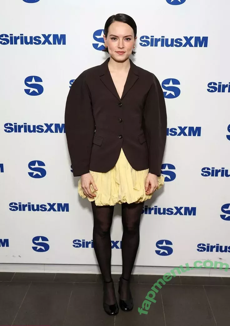 Daisy Ridley nude photo #0332 (daisyridley)