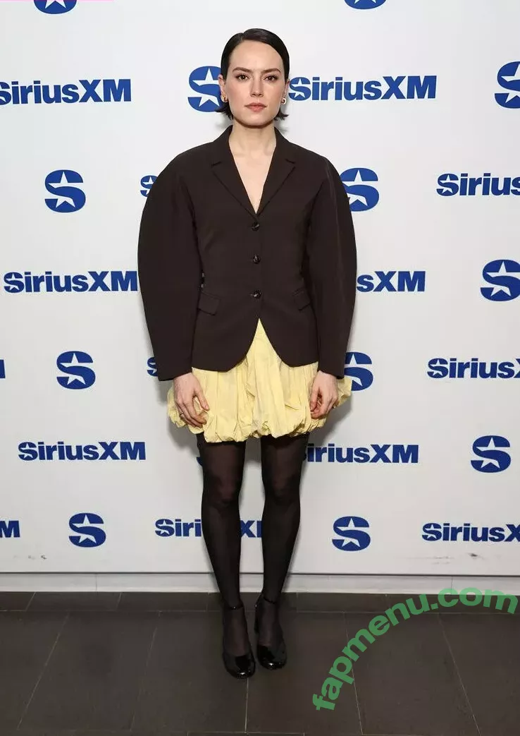 Daisy Ridley nude photo #0334 (daisyridley)