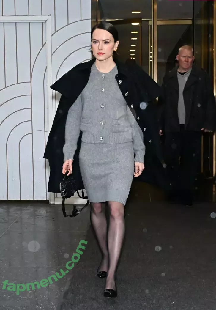 Daisy Ridley nude photo #0344 (daisyridley)