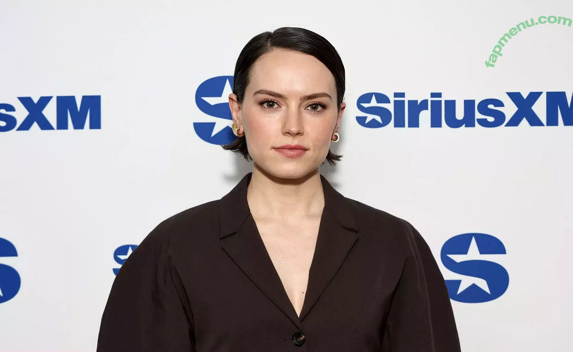 Daisy Ridley nude photo #0356 (daisyridley)