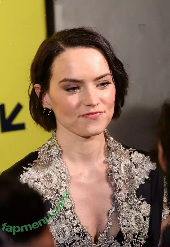 Daisy Ridley nude photo #0367 (daisyridley)
