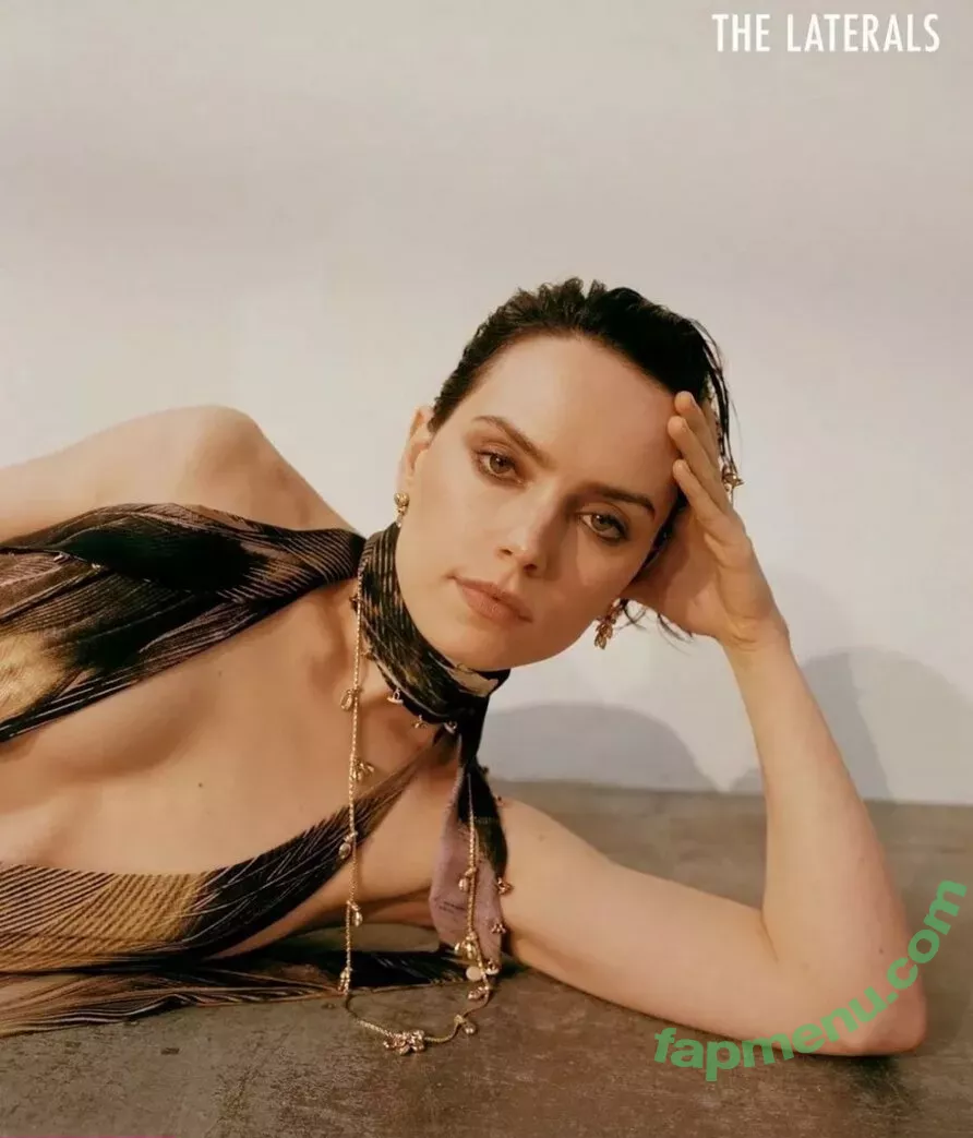 Daisy Ridley nude photo #0601 (daisyridley)