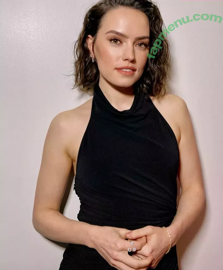 Daisy Ridley nude photo #0846 (daisyridley)