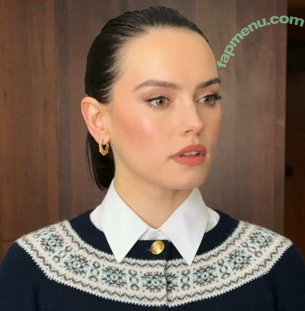 Daisy Ridley nude photo #0883 (daisyridley)