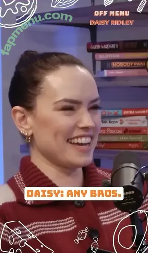 Daisy Ridley / daisyridley nude photo #1079