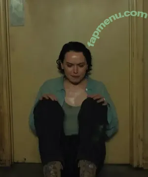 Daisy Ridley / daisyridley nude photo #1183