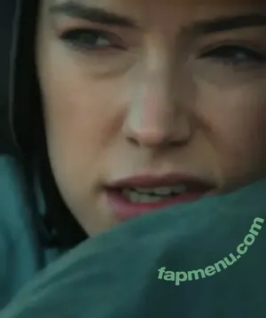 Daisy Ridley / daisyridley nude photo #1184