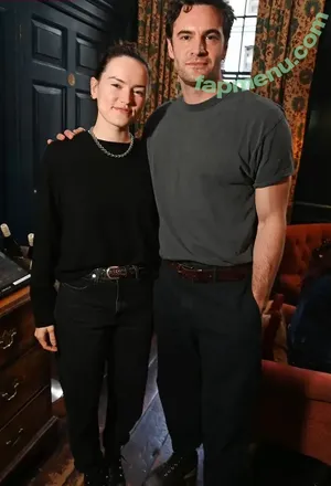 Daisy Ridley / daisyridley nude photo #1189