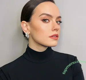 Daisy Ridley / daisyridley nude photo #1233