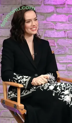 Daisy Ridley / daisyridley nude photo #1241