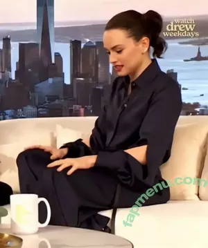 Daisy Ridley / daisyridley nude photo #1247