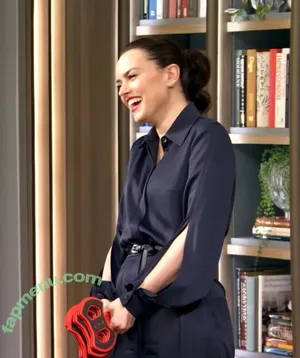 Daisy Ridley / daisyridley nude photo #1265