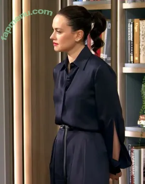 Daisy Ridley / daisyridley nude photo #1267