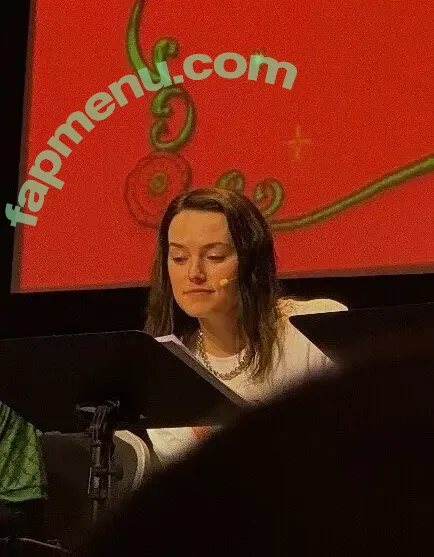 Daisy Ridley nude photo #1162 (daisyridley)