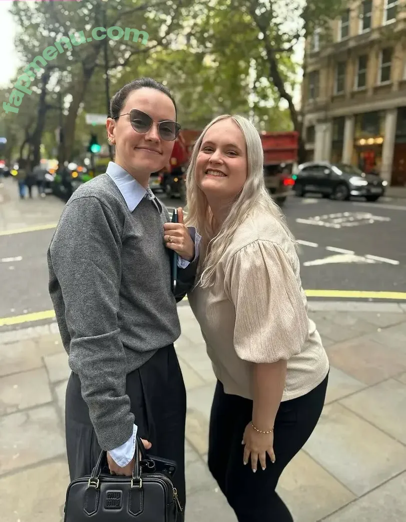 Daisy Ridley nude photo #1175 (daisyridley)