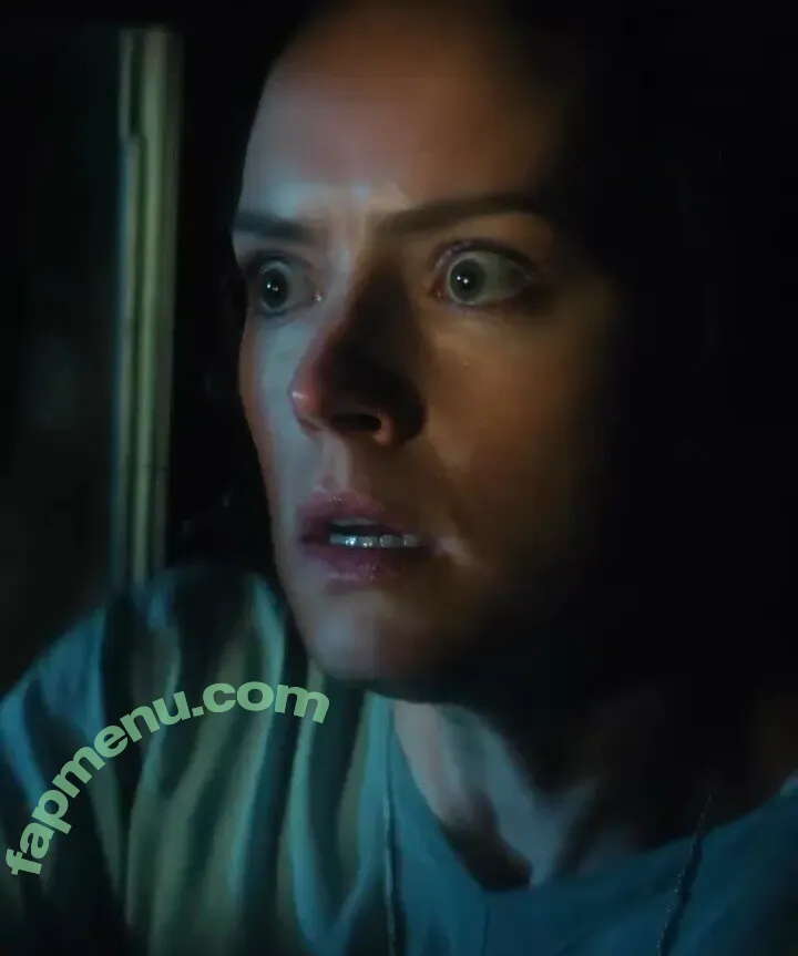 Daisy Ridley nude photo #1182 (daisyridley)