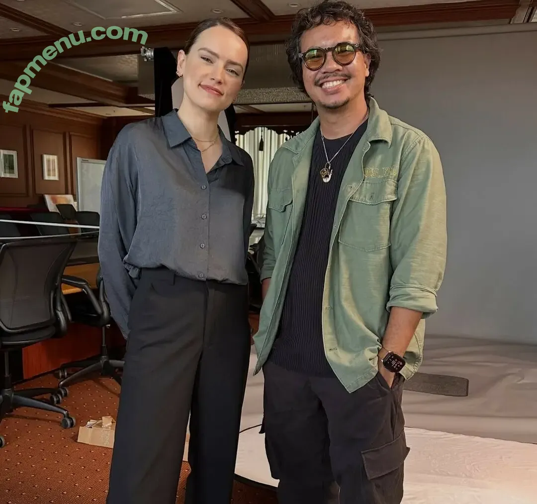 Daisy Ridley nude photo #1239 (daisyridley)