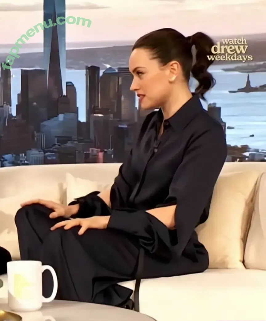 Daisy Ridley nude photo #1248 (daisyridley)
