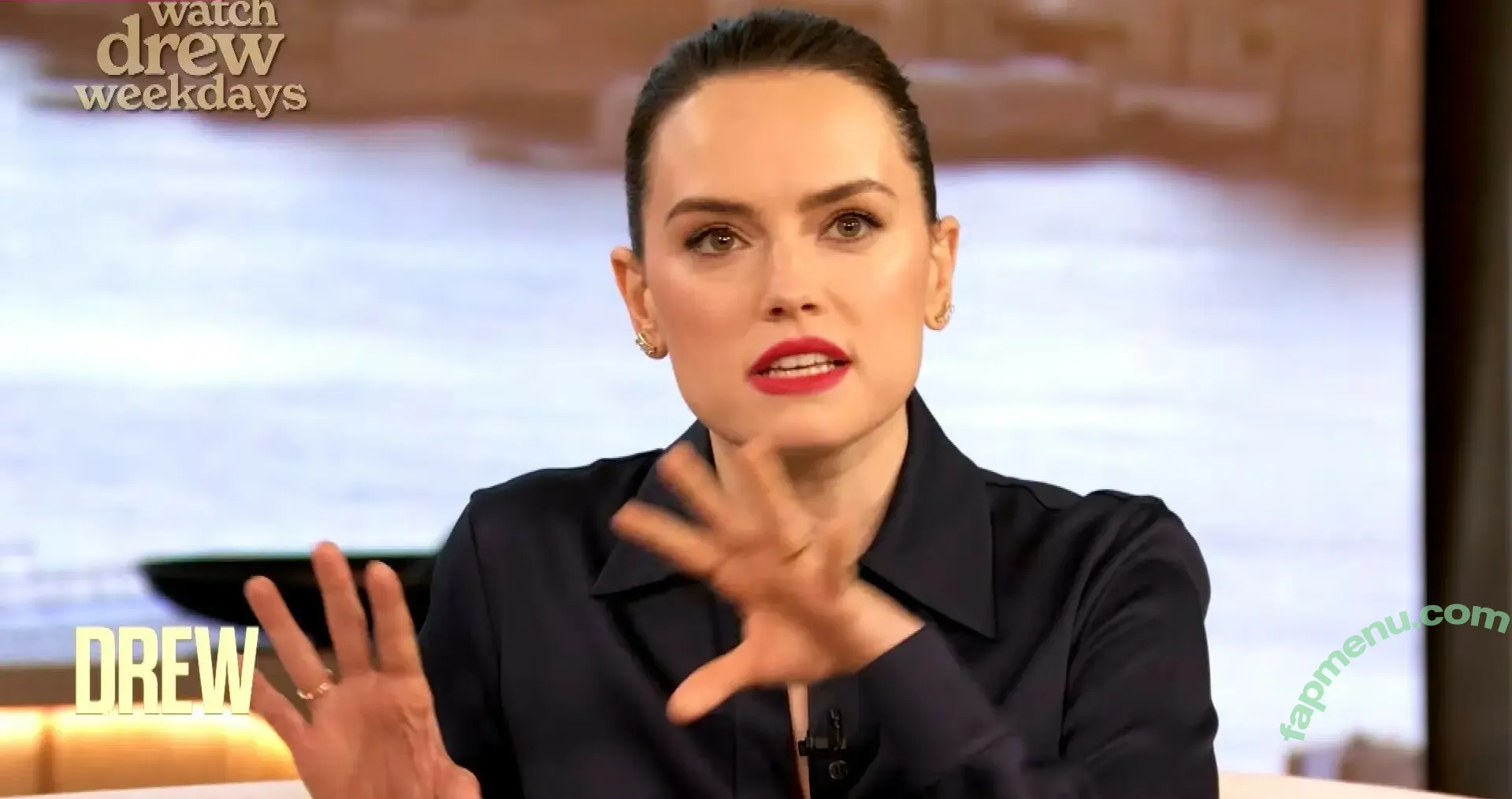 Daisy Ridley nude photo #1252 (daisyridley)